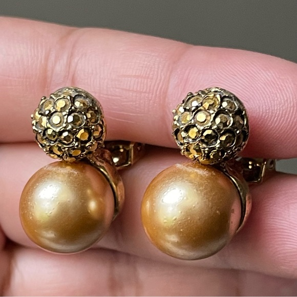 KENNETH JAY LANE | Vintage | Champagne Gold Glass Pearls Pave Crystals Clip On - Picture 6 of 13